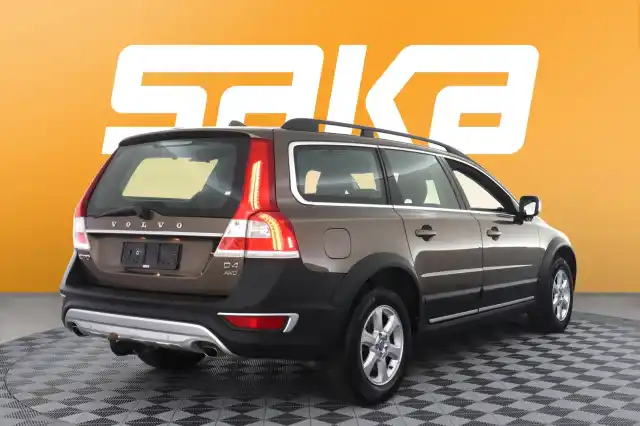 Ruskea Farmari, Volvo XC70 – VAR-16571