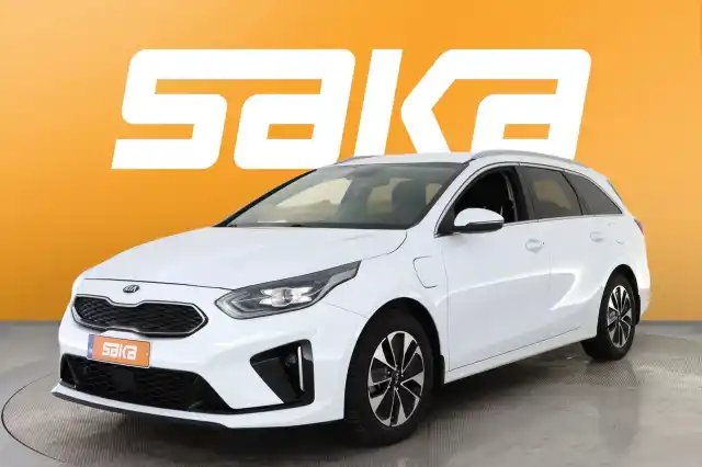 Valkoinen Farmari, Kia Ceed – VAR-16593