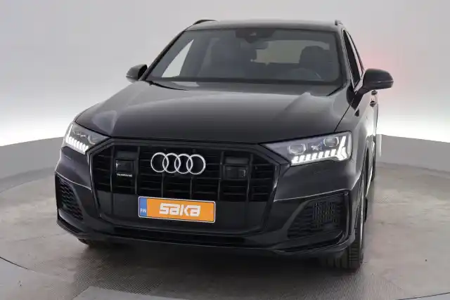 Musta Maastoauto, Audi Q7 – VAR-16710