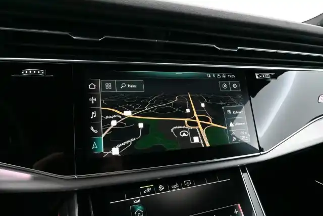 Musta Maastoauto, Audi Q7 – VAR-16710