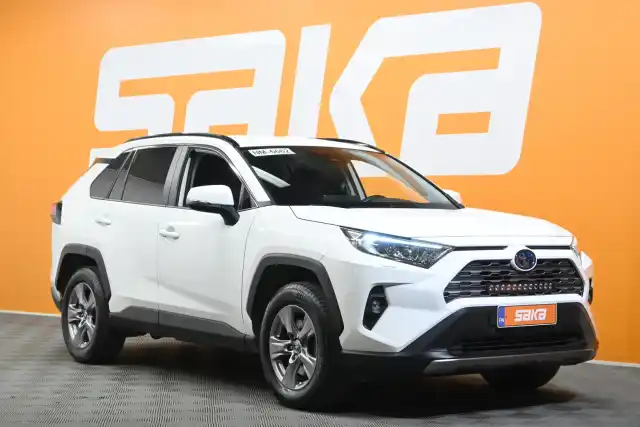 Valkoinen Maastoauto, Toyota RAV4 – VAR-16806