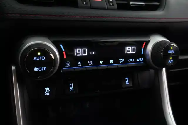 Harmaa Maastoauto, Toyota RAV4 Plug-in – VAR-16832