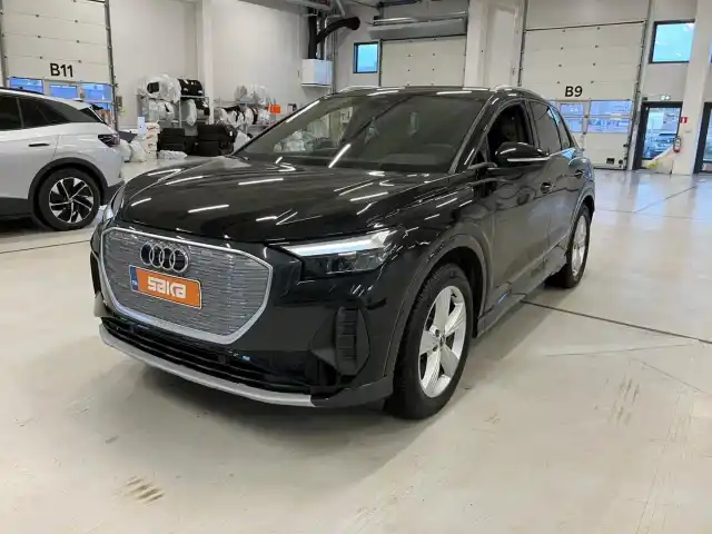 Musta Maastoauto, Audi Q4 e-tron – VAR-16862