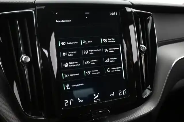 Sininen Maastoauto, Volvo XC60 – VAR-17053