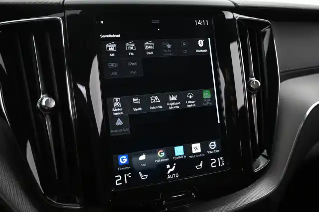 Sininen Maastoauto, Volvo XC60 – VAR-17053
