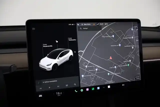 Valkoinen Viistoperä, Tesla Model Y – VAR-17125