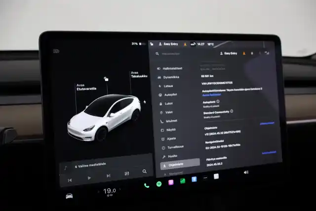 Valkoinen Viistoperä, Tesla Model Y – VAR-17125