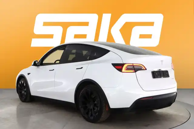 Valkoinen Viistoperä, Tesla Model Y – VAR-17125