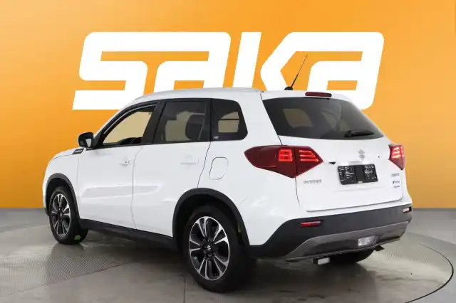 Valkoinen Maastoauto, Suzuki Vitara – VAR-17265