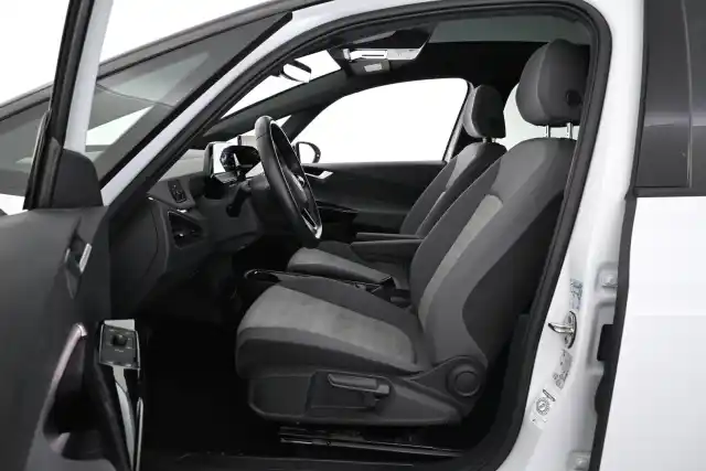 Valkoinen Viistoperä, Volkswagen ID.3 – VAR-17318