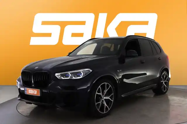 Musta Maastoauto, BMW X5 – VAR-17460