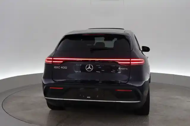 Sininen Maastoauto, Mercedes-Benz EQC – VAR-17480