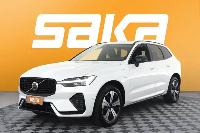 Valkoinen Maastoauto, Volvo XC60 – VAR-17517