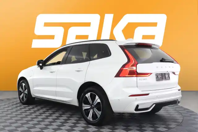 Valkoinen Maastoauto, Volvo XC60 – VAR-17517