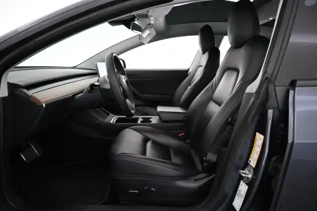 Harmaa Sedan, Tesla Model 3 – VAR-17648