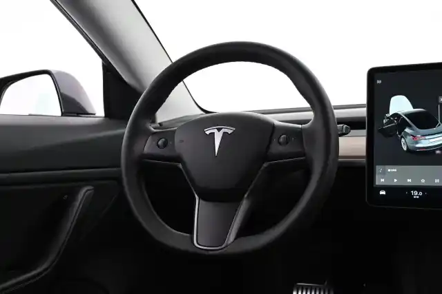 Harmaa Sedan, Tesla Model 3 – VAR-17648