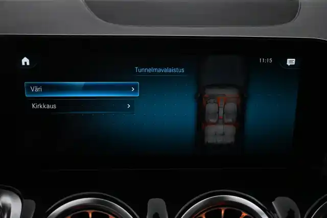 Musta Maastoauto, Mercedes-Benz EQB – VAR-17856
