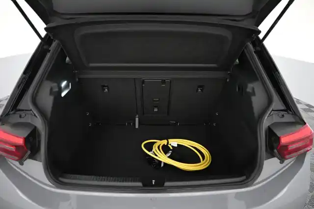 Harmaa Viistoperä, Volkswagen ID.3 – VAR-17995