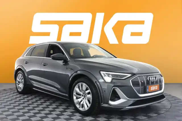 Harmaa Maastoauto, Audi e-tron – VAR-18089
