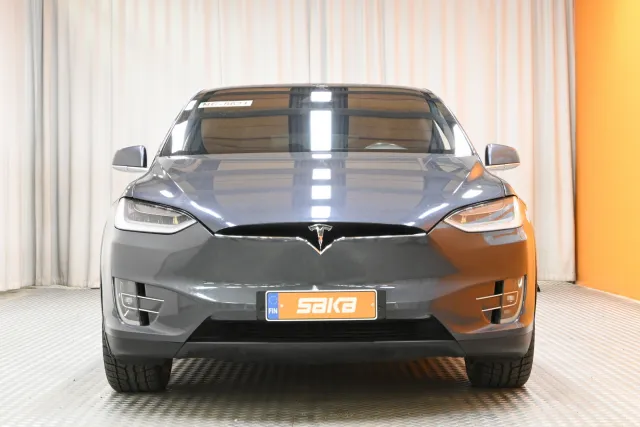 Harmaa Maastoauto, Tesla Model X – VAR-18117