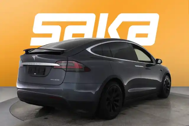 Harmaa Maastoauto, Tesla Model X – VAR-18345