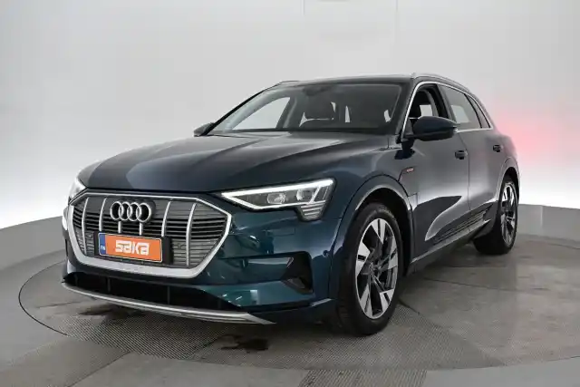 Musta Maastoauto, Audi e-tron – VAR-18520