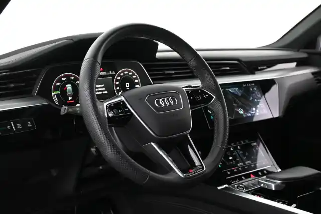 Sininen Maastoauto, Audi Q8 e-tron – VAR-18531