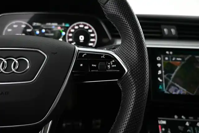 Sininen Maastoauto, Audi Q8 e-tron – VAR-18531