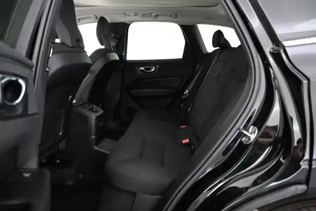 Musta Maastoauto, Volvo XC60 – VAR-18636