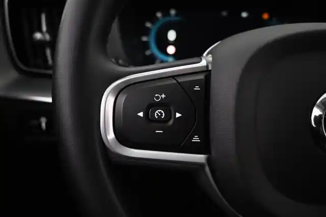 Musta Maastoauto, Volvo XC60 – VAR-18636