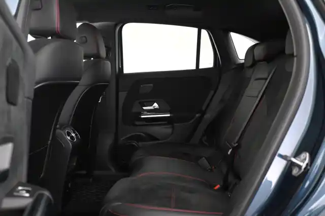 Sininen Maastoauto, Mercedes-Benz EQA – VAR-18694