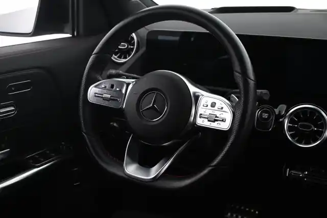 Sininen Maastoauto, Mercedes-Benz EQA – VAR-18694