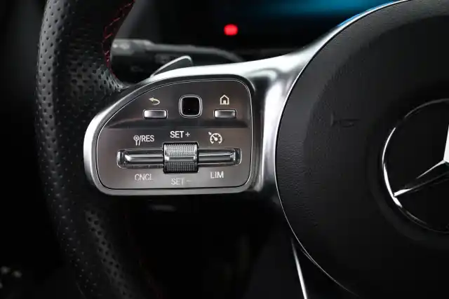 Sininen Maastoauto, Mercedes-Benz EQA – VAR-18694