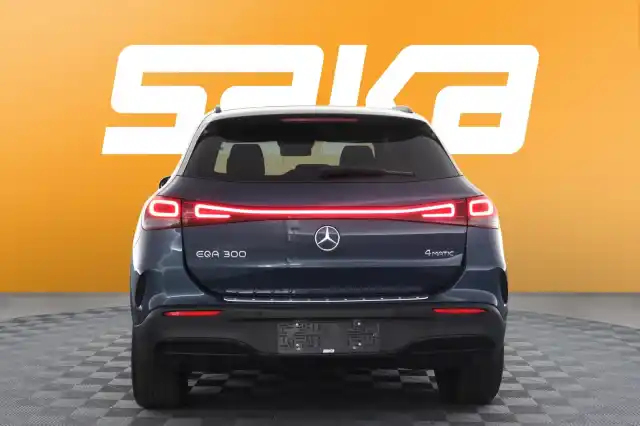 Sininen Maastoauto, Mercedes-Benz EQA – VAR-18694