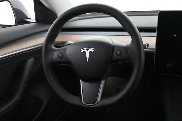 Harmaa Sedan, Tesla Model 3 – VAR-18824