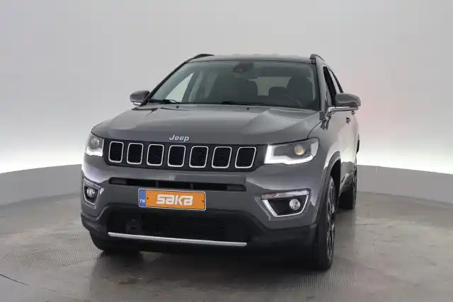 Harmaa Maastoauto, Jeep Compass – VAR-19117