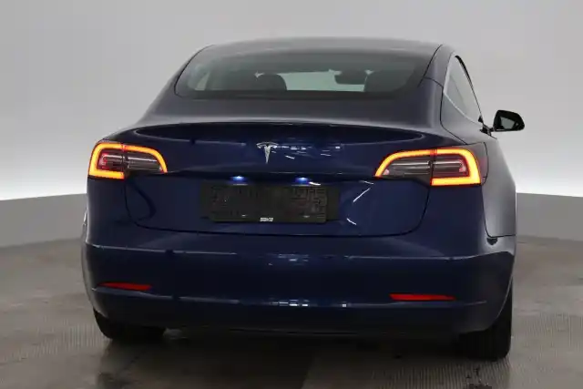 Sininen Sedan, Tesla Model 3 – VAR-201077