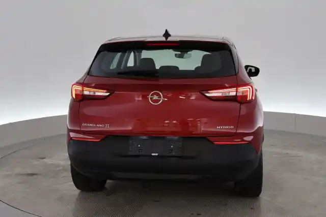 Punainen Maastoauto, Opel Grandland X – VAR-20216