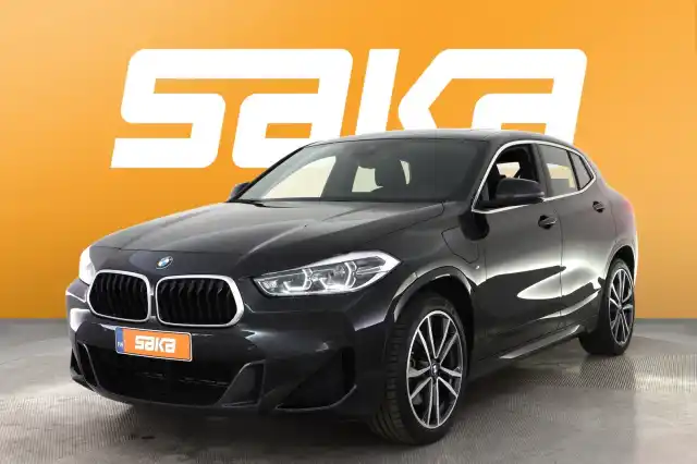 Musta Maastoauto, BMW X2 – VAR-20220