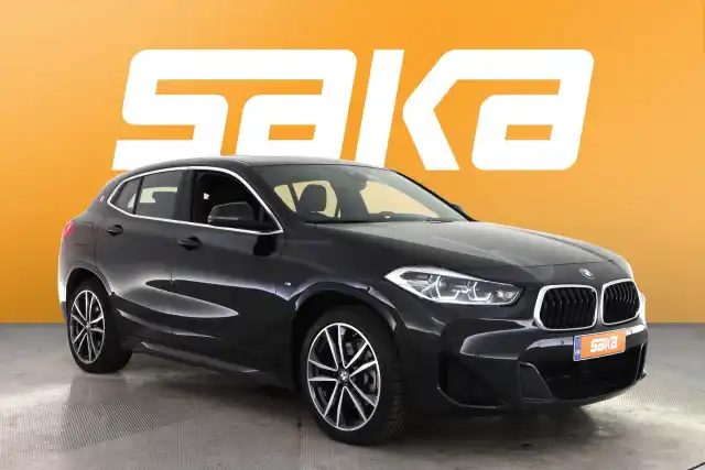 Musta Maastoauto, BMW X2 – VAR-20220