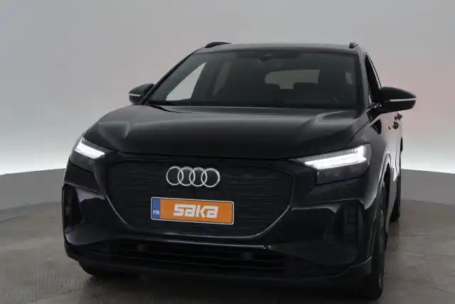 Musta Maastoauto, Audi Q4 e-tron – VAR-20306