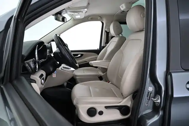 Harmaa Tila-auto, Mercedes-Benz EQV – VAR-20377