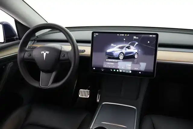 Sininen Maastoauto, Tesla Model Y – VAR-20488