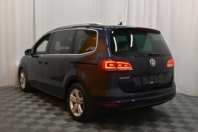 Sininen Tila-auto, Volkswagen Sharan – VAR-20532