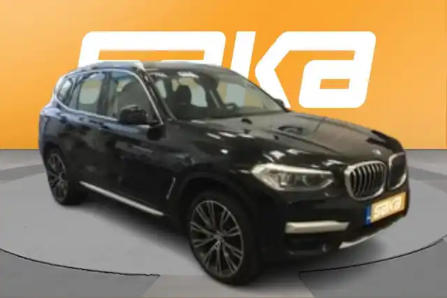 Musta Maastoauto, BMW X3 – VAR-20557