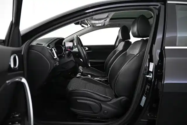 Musta Viistoperä, Kia XCeed – VAR-20632
