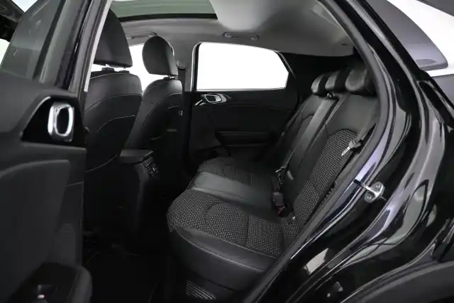 Musta Viistoperä, Kia XCeed – VAR-20632