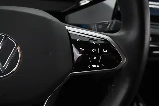 Valkoinen Viistoperä, Volkswagen ID.3 – VAR-20691