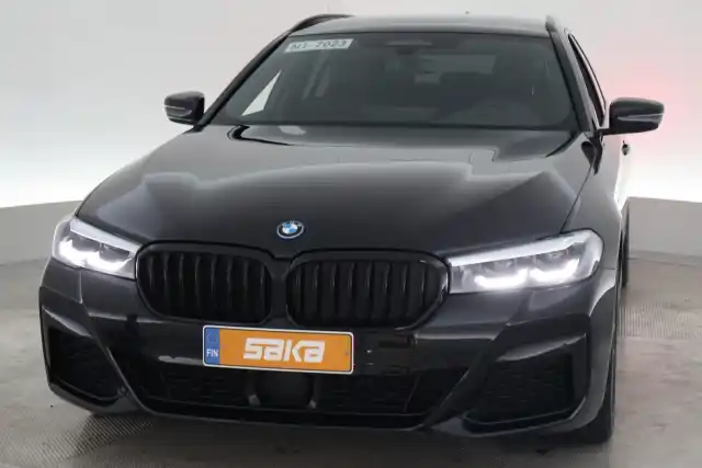 Musta Farmari, BMW 530 – VAR-20785