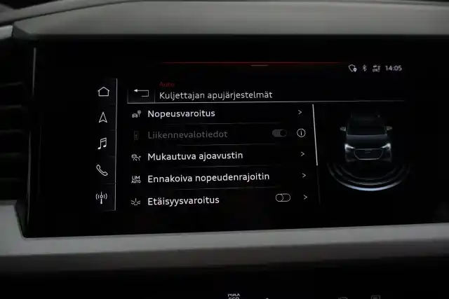 Valkoinen Maastoauto, Audi Q4 e-tron – VAR-20819